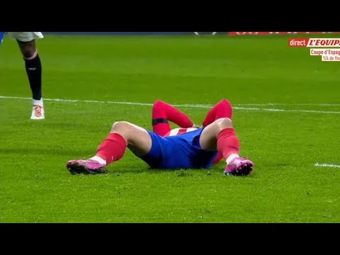 Le penalty complètement raté de Antoine Griezmann contre le FC Séville