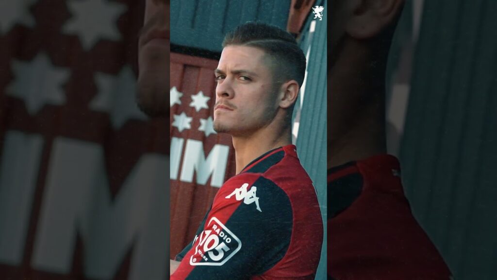 🛳️🌊 La nave Vitinha è arrivata a Genova! 🔴🔵 #SkySport #GenoaCFC