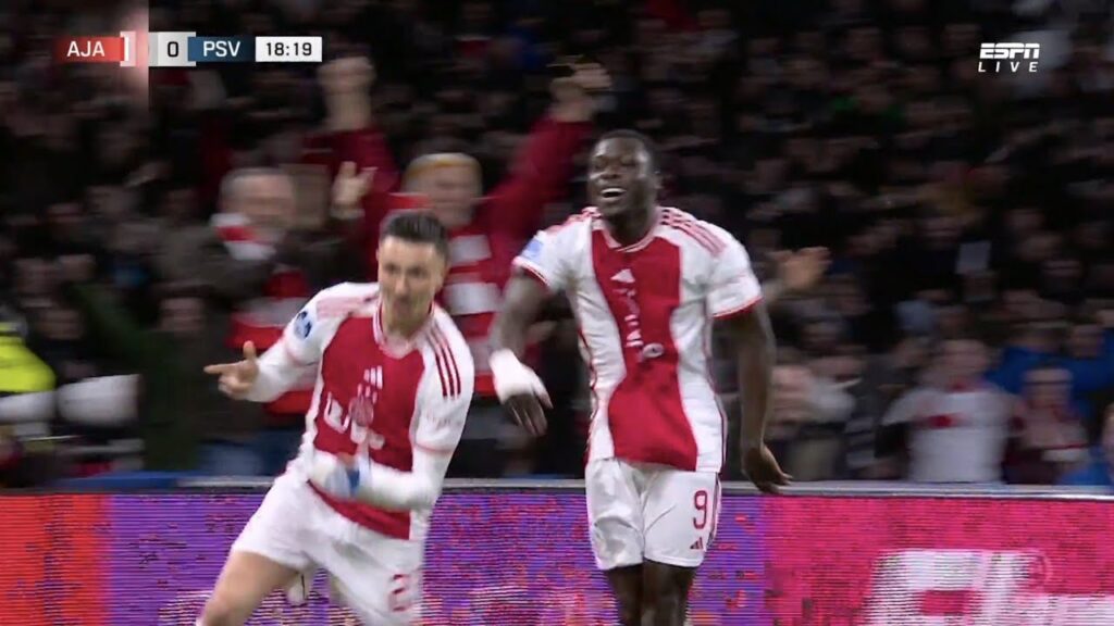 Doelpunt van Steven Berghuis, Ajax vs PSV EIndhoven (1-1) Alle doelpunten en uitgebreide hoogtepunte