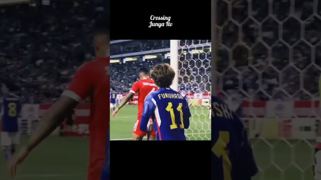 Crossing Junya Ito ⚽