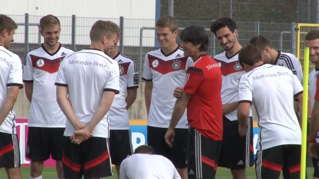 Matthias Ginter noch vor WM zu Borussia Dortmund? Berater macht Druck | Wechsel bald fix?