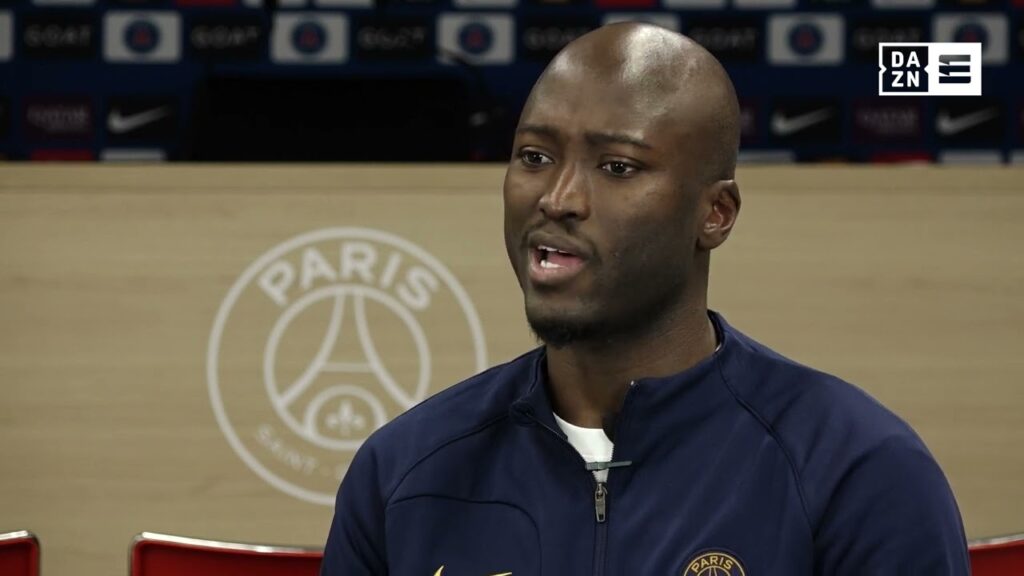 Danilo Pereira não se importa com a posição a que joga no PSG