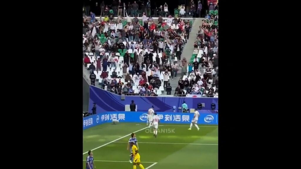 World Class Asisst From Sardar Azmoun Vs Japan #roma #football #asroma #forzaroma #azmoun