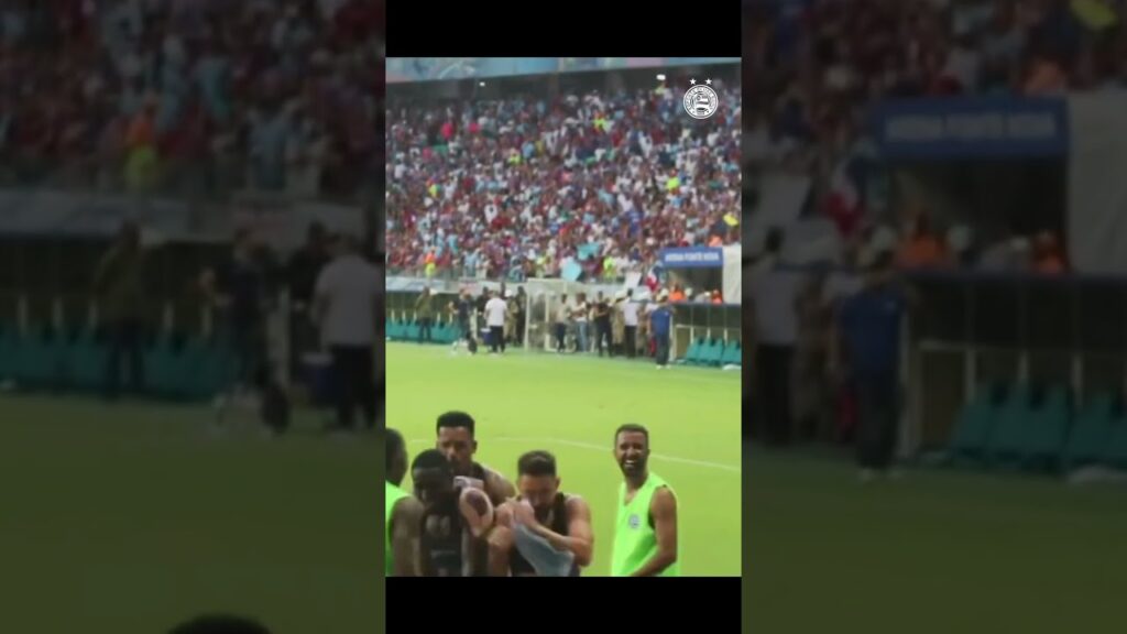 Vai me dizer que esse homem não está adaptado? Everton Ribeiro preparado pra colar na corda de Bell