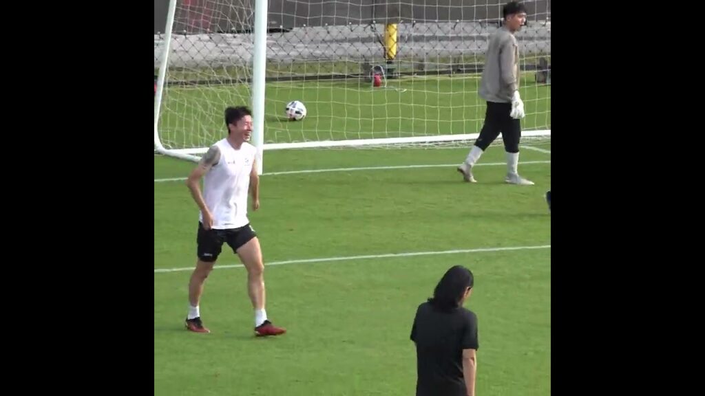 손흥민 황의조 미친 호흡 ㄷㄷ;;