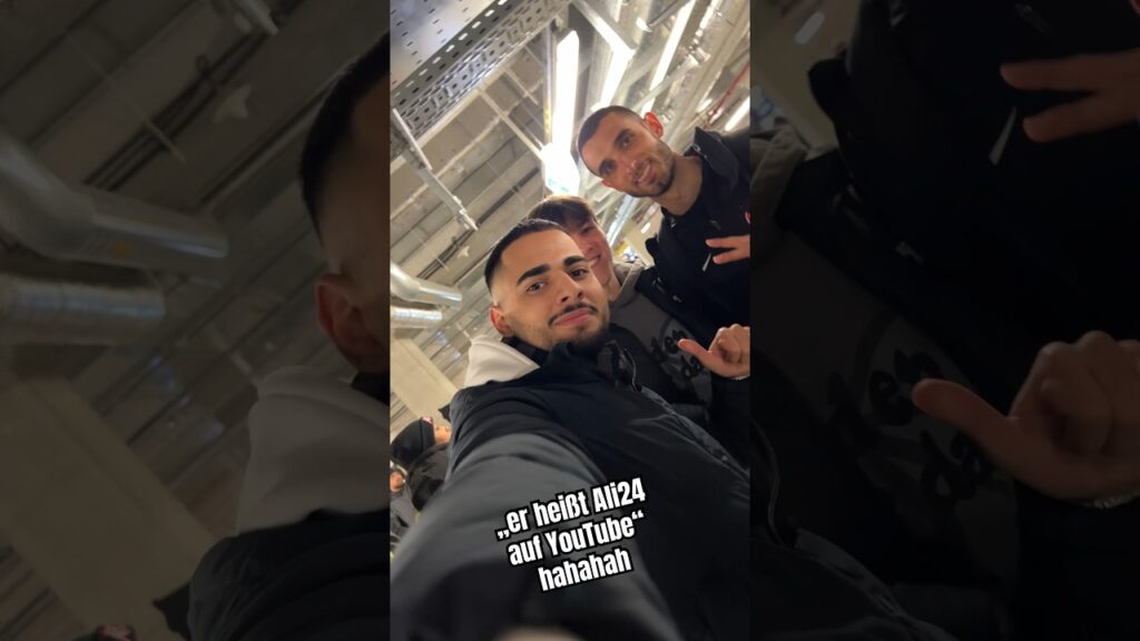 Ellyes Skhiri 🦅 Fan blamiert mich 😂😂 #eintrachtfrankfurt #frankfurt #sge #frankfurt #bundesliga