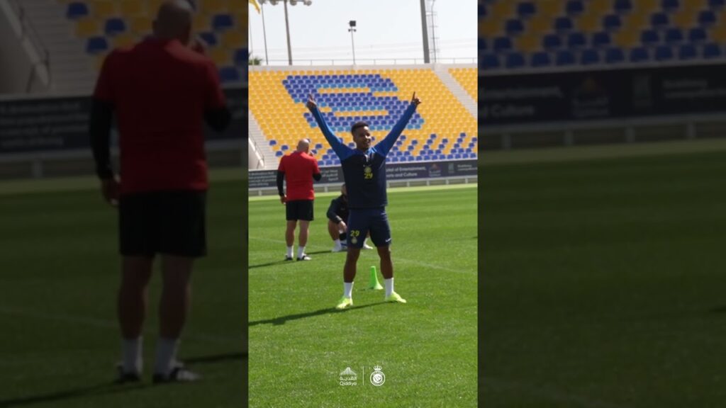 Maybe we need VAR to settle this between Otavio and Ghareeb ? 😂 #النصر #alnassr #reels #otavio