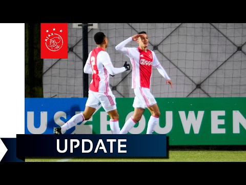 Mazraoui: 'Ik hoor de trainer zeggen: altijd schieten'