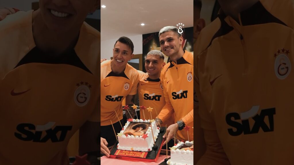 🎥 Lucas Torreira’nın, dün Florya’da gerçekleştirdiğimiz doğum günü kutlamasından en özel anlar. 🥳