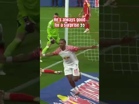 THIS Loïs openda celly 😌✨