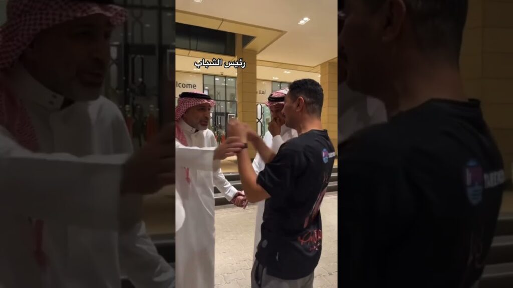 رئيس #الشباب🖤🤍 خالد الثنيان لمشجع شبابي:‏رفضنا جميع العروض التي وصلتنا من اجل حسان تمبكتي