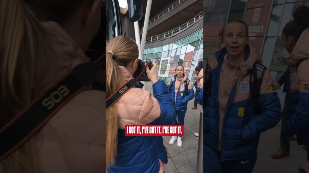 Lionesses new photographer 📸 #shorts