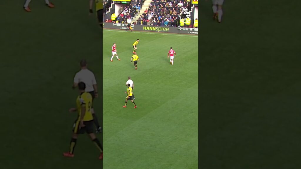 Herrera the playmaker as Depay scores!