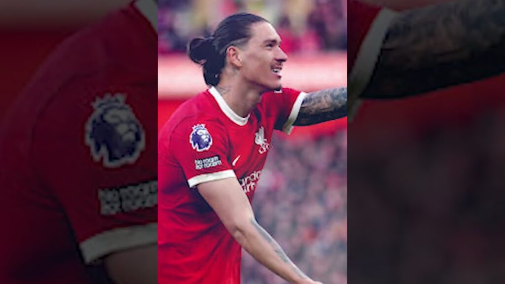 Liverpool aims to sign both Adarabioyo and Robinson from Fulham concurrently.