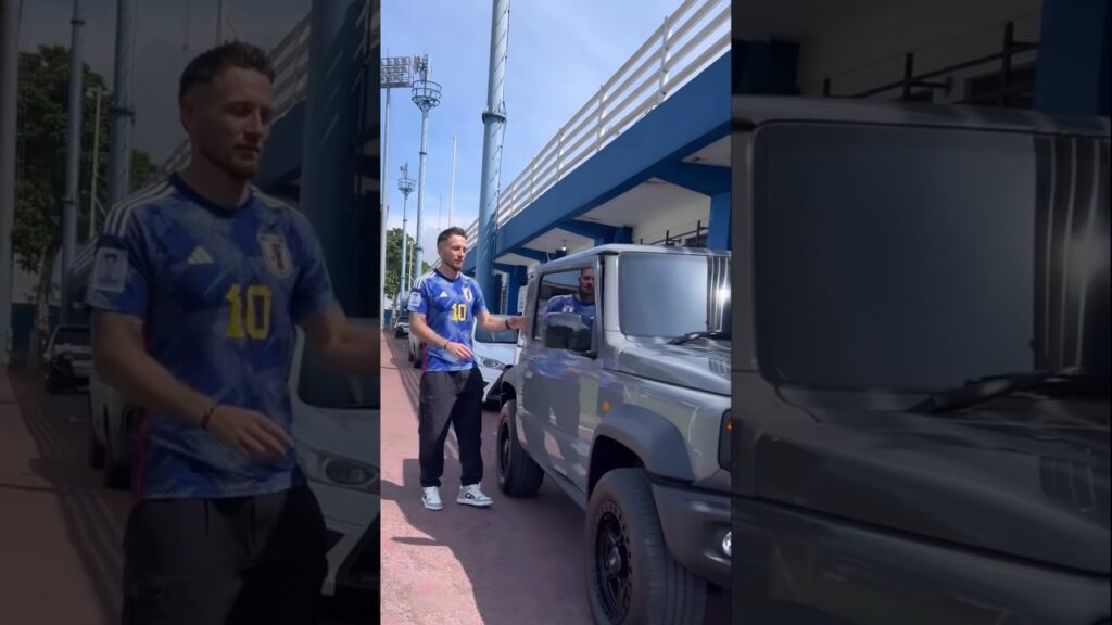 MARC KLOK KENAKAN JERSEY TUKERAN RITSU DOAN SAAT BERLATIH DENGAN PERSIB