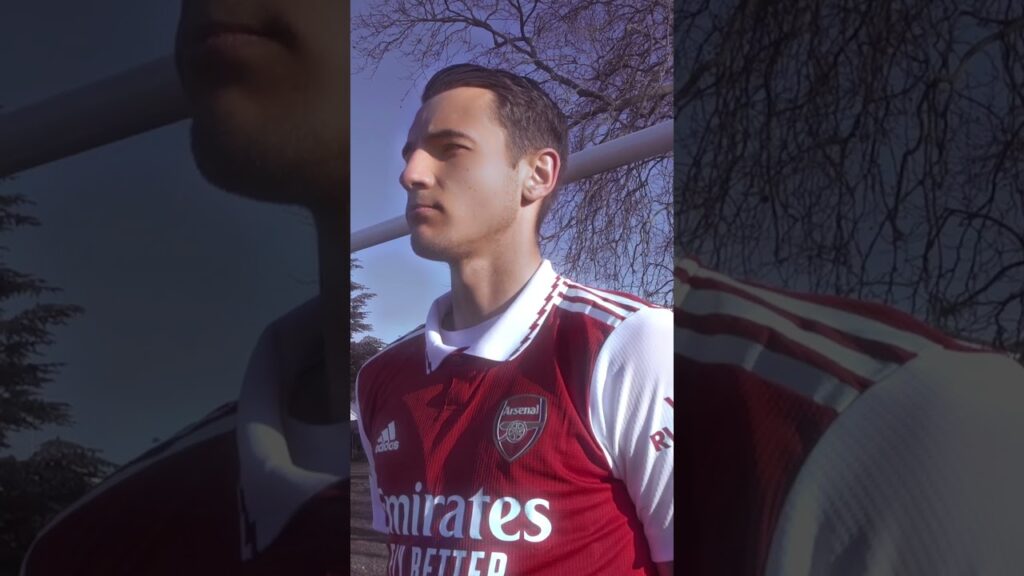 JAKUB KIWIOR I JEGO KARTA „FUTURE STARS”! #laczynaspilka #kiwior #shorts #materiałsponsorowany