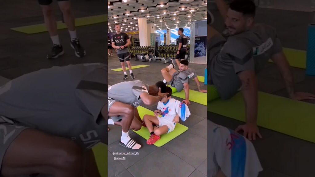 كنو مع لوكا 😂😂💙 #كنو #الهلال #alhilal