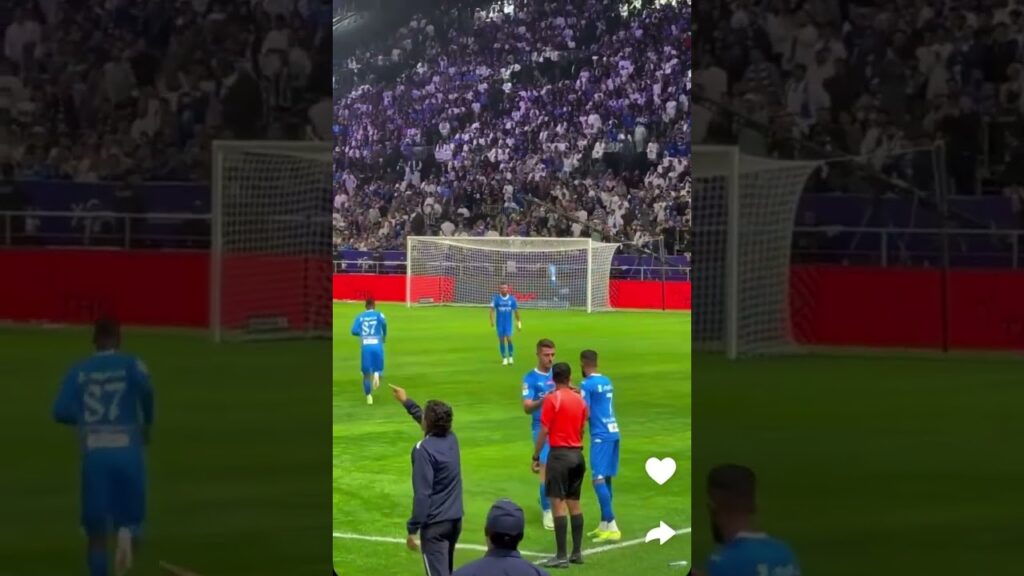 لحظة دخول كابتن الهلال سلمان الفرج 🤩💙