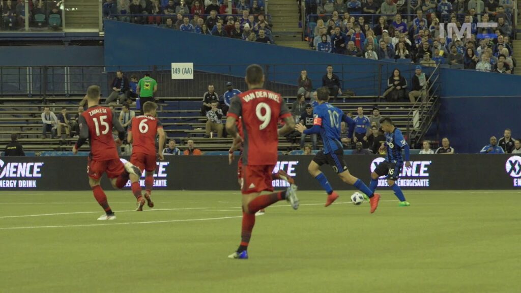 Le but de Vargas contre TFC au ralenti