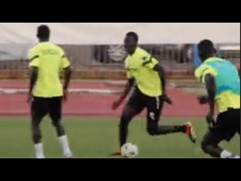 Regardez les deux jolis buts de Pape Gueye, l'homme en forme de la tanière