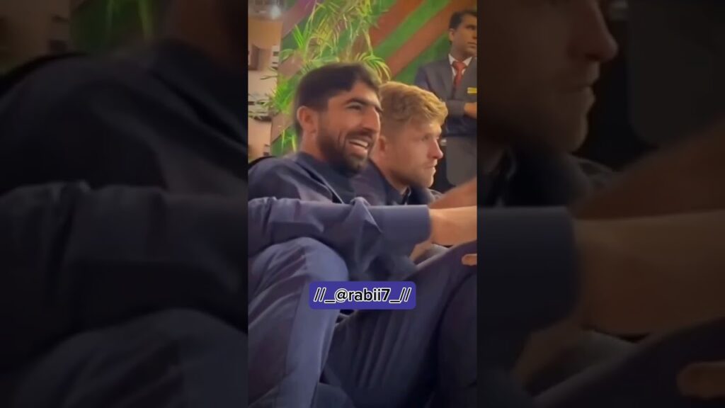 David reaction 😅 ya kon si duniya ma a gaya hon Dahanii sath nahii bathyn gyn#viral#short