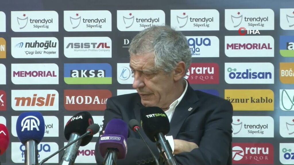 Fernando Santos, galibiyete rağmen yaşanan sıkıntıları sıraladı...
