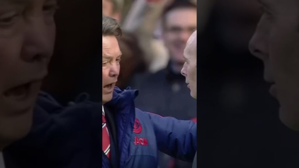 Louis van Gaal's iconic 'dive' 😂