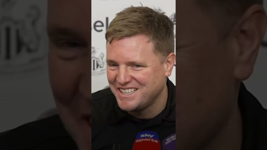 Eddie Howe is a man of many talents! 🎶😁