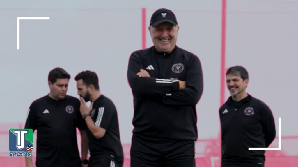 WATCH: Gerardo Martino SMILES when WATCHING Lionel Messi and Luis Suárez TRAIN with Inter Miami
