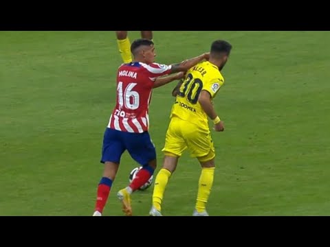 Nahuel Molina seems like Harry Maguire