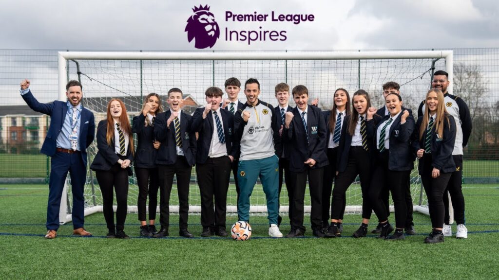 🇪🇸 Pablo Sarabia visits Wombourne to learn about Premier League Inspires | Match of the Day 📺
