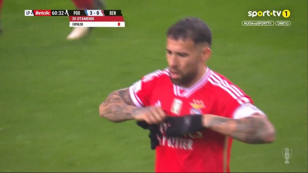 Nicolás Otamendi RED CARD | Porto vs Benfica Highlights | Liga de Portugal 23/24
