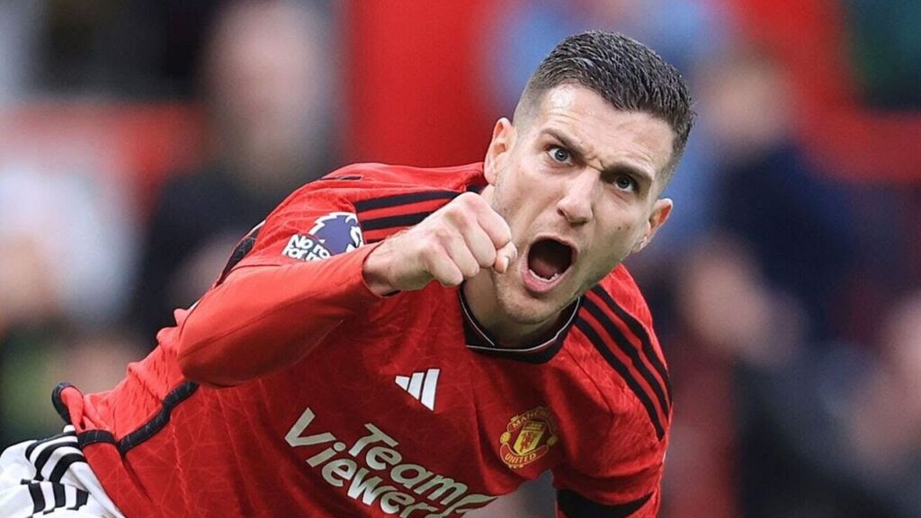 Diogo Dalot | Best Moments February