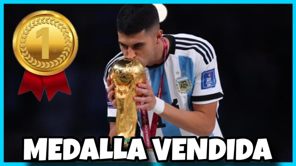 La ex del jugador campeón del mundo Exequiel Palacios le vendió su Medalla