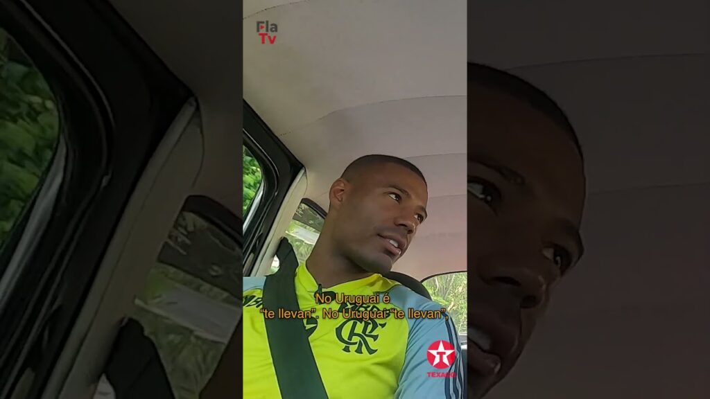 Nicolás de la Cruz pegou uma carona no Fusca do #Smigol #fla #flatv #flamengo
