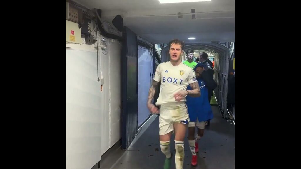 💪 “They’re not always nice” Joe Rodon in the tunnel after Leeds United vs Stoke City