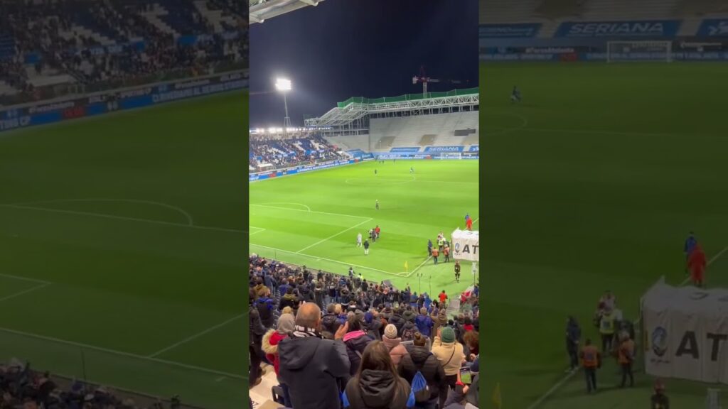 REMO FREULER SOTTO LA CURVA NORD