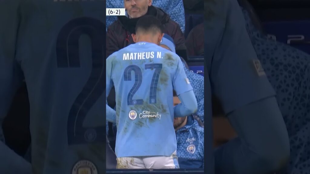 Kevin De Bruyne didn’t seem too concerned with Matheus Nunes’ dislocated finger 🤣