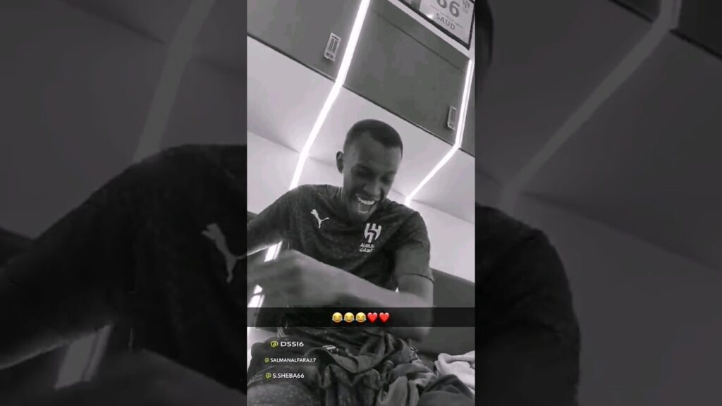 سلمان يصرف كنو عشان لا ينشبله 🤣🤣💙 #كنو #سلمان #الحمدان #سعود #الهلال #alhilal