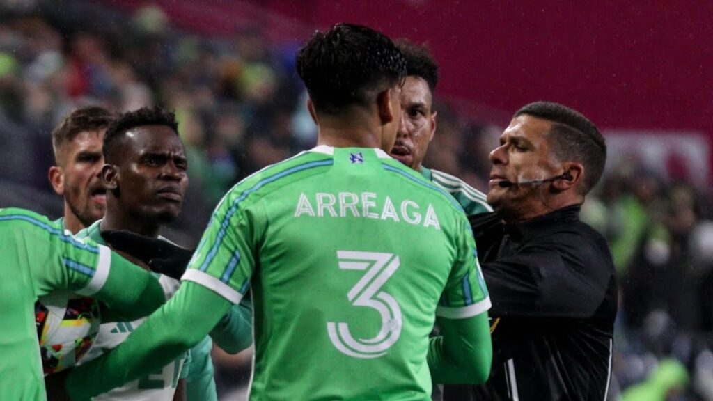 Xavier Arreaga habló sobré su momento con Sounders, su fortaleza mental y el viaje a Filadelfia