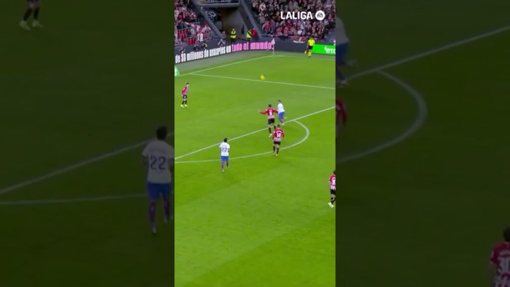 So close! 😳 #laligahighlights #shorts #fcbarcelona #cancelo