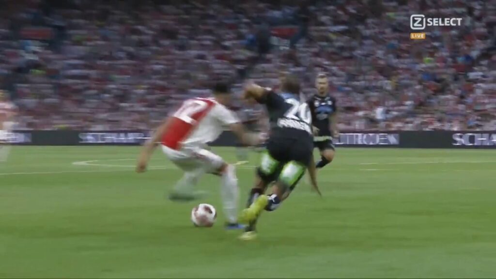 Noussair Mazraoui great chops vs Sturm Graz HD 4K