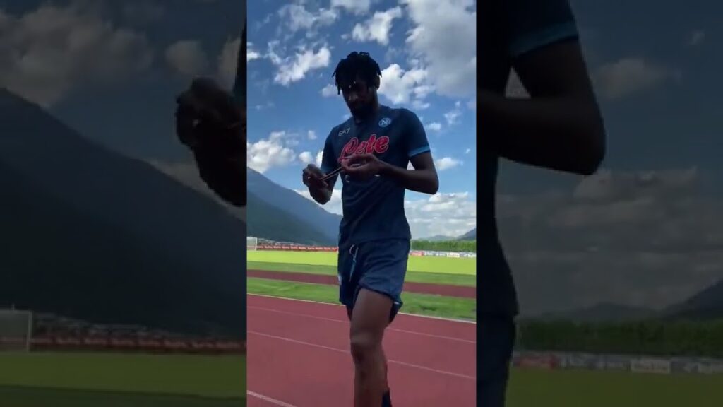 L'arrivo di #anguissa #meret #zielinski #eljifelmas a #dimaro 😍💙⚪️⚽️