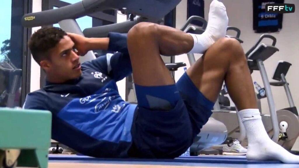 Raphael Varane practicing in gym