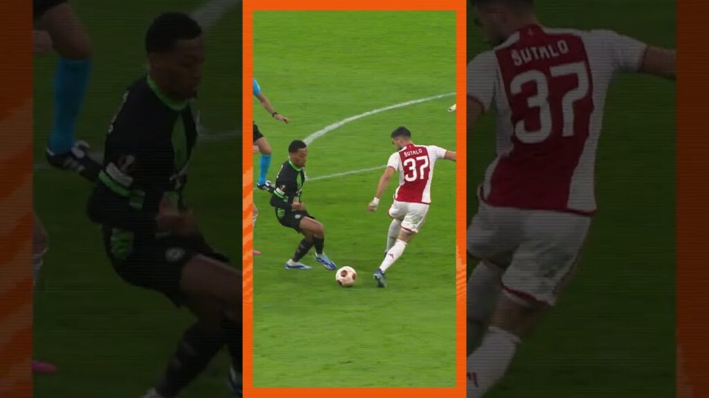 ☝️ The challenge has been set. Who will #RiseUp ?