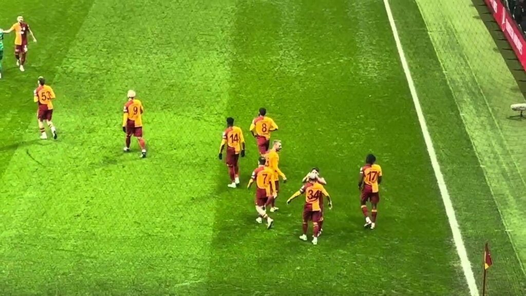 GALATASARAY 6-2 Çaykur Rizespor Lucas Torreira Gol Tribün Çekim 08.03.2024 #gsvçrs