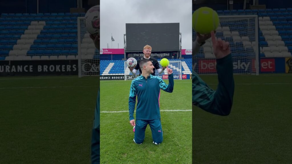 Mystery Crossbar Challenge with Diogo Dalot 🤩 #football #puma #manchesterunited #mufc