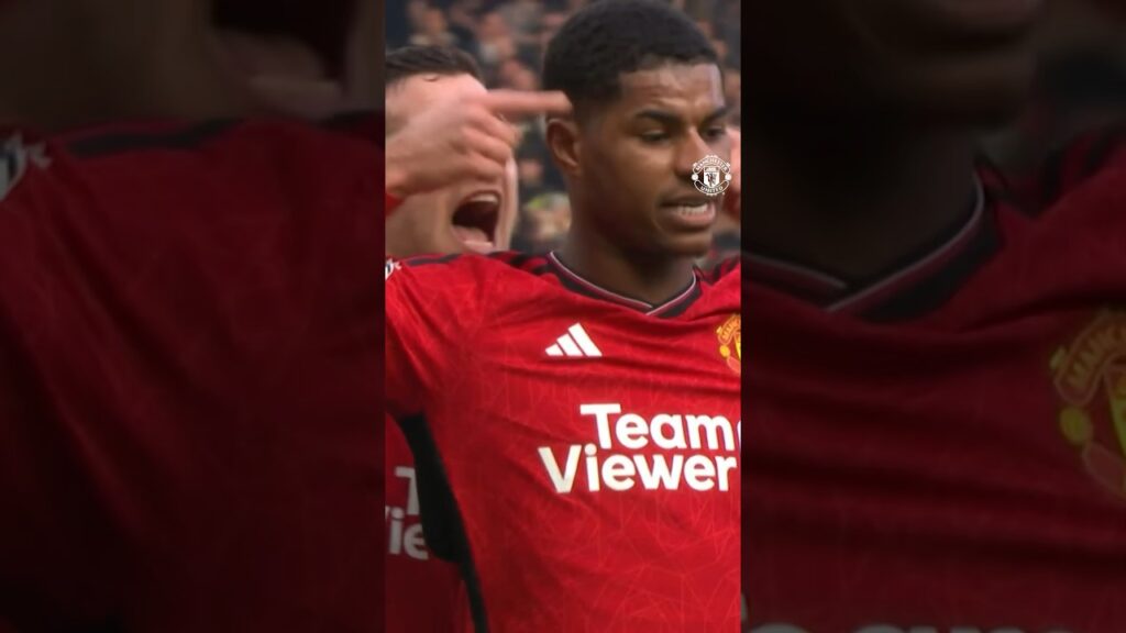 Dalot Helping With Rashfords Celebration 👉😎👈