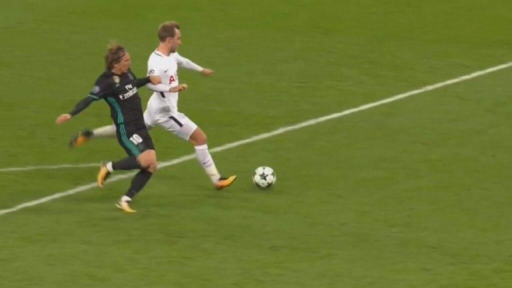 Christian Eriksen vs Real Madrid (Home) | HD