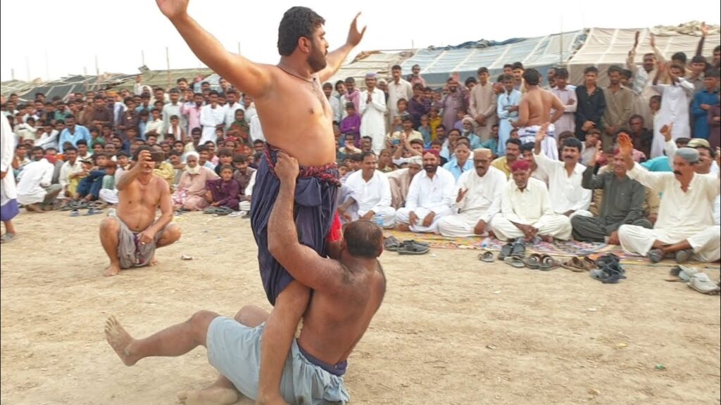 Real Action and Fighting Game, Malh Malakhro Kushti | Pehlwan Manthar Bugatti V/s Qurban Hothi Poto